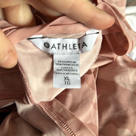 Athleta Ultimate Camo Train Tank Pink Camo XL - Picture 6 of 6